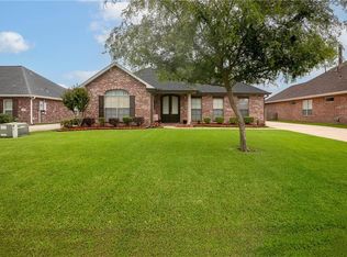 208 Rue Landry, Saint Rose, LA 70087