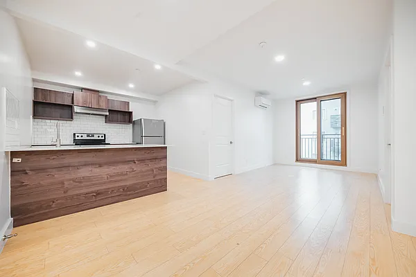 Rented by Oxford Property Group | media 29