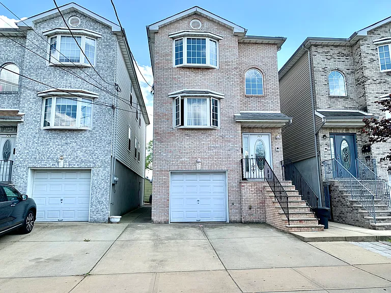 717 Jersey St #2 — Photo 1