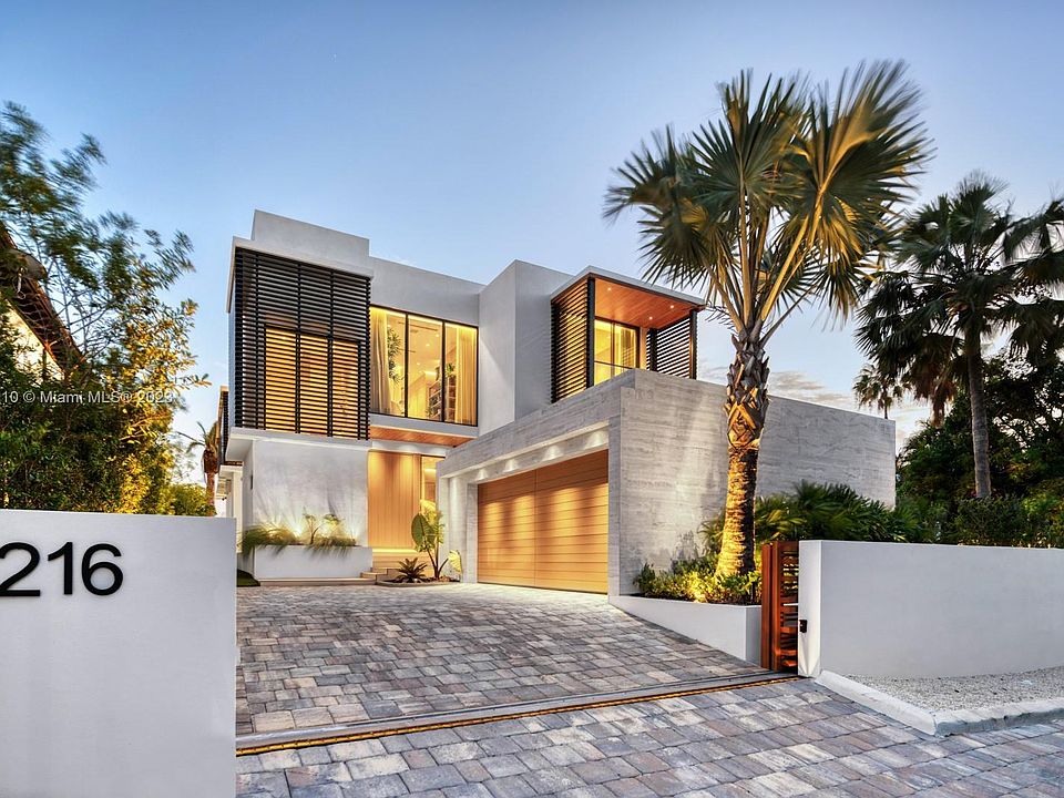1st image of 216 Palm Ave