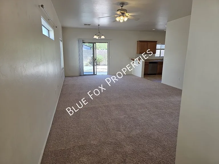 3508 W Lost Village Ln — Photo 4