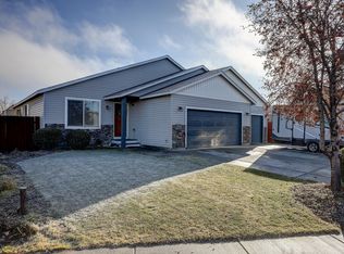 2828 NW 8th St, Redmond, OR 97756