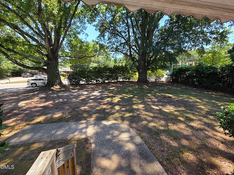 3428 Wade Ave — Photo 27