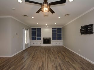 425 E Fair Harbor Ln, Houston, TX 77079