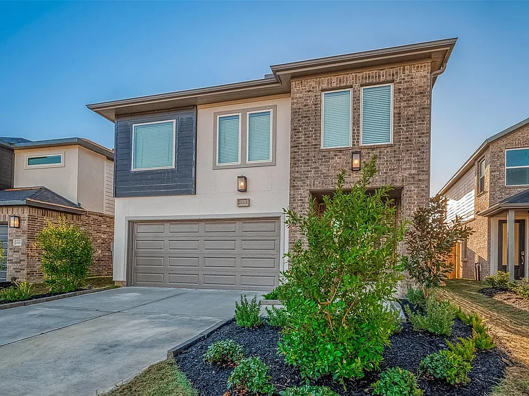 22111 Ingham Bluff Ln — Photo 4