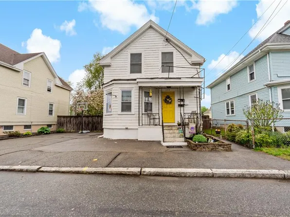 100 Sutton Ave, East Providence, RI 02914