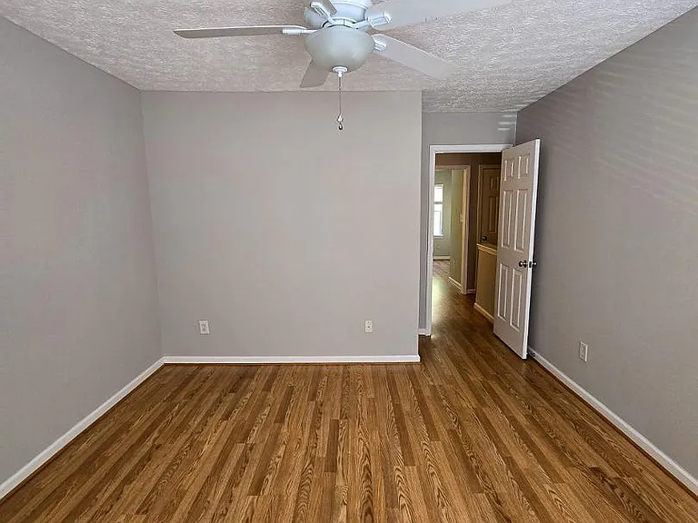 3105 Ivey Wood Ln — Photo 17