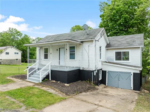 70042 1st St, Flushing, OH 43977