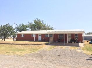 212 E North 1st St, Roby, TX 79543