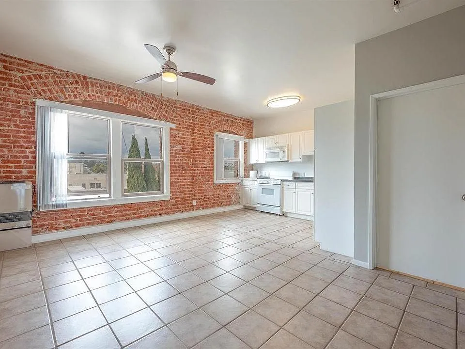 Floor plan Studio 1 bath