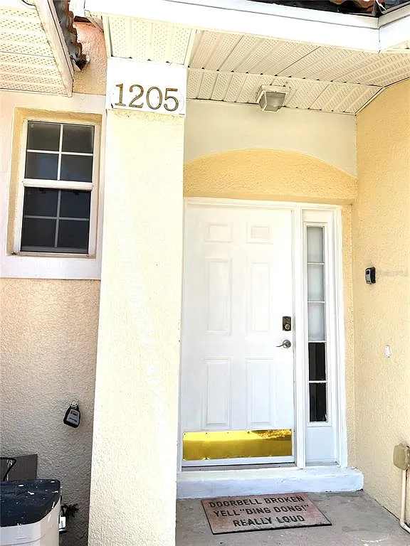 3 bed, 2.5 bath, 1468 sqft, $2,100 — Photo 3