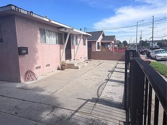 5th image of 840 W 167th St