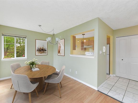 4th image of 740 Trunk Rd #105