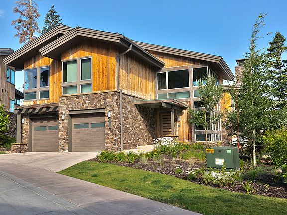 2nd image of 6891 Steins Cir #7