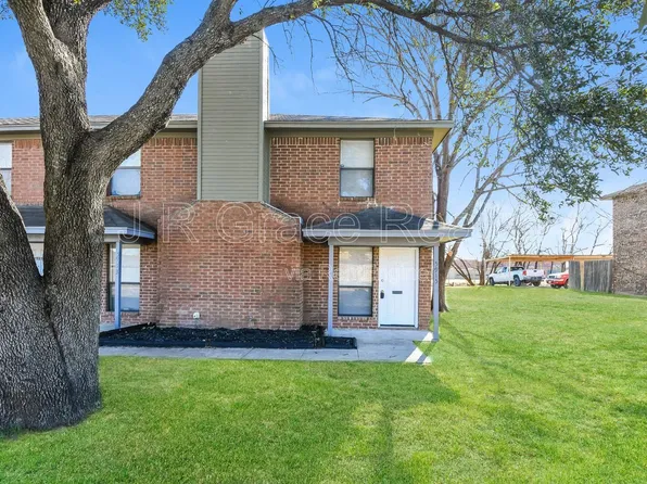 5915 Shadydell Dr, Fort Worth, TX 76135