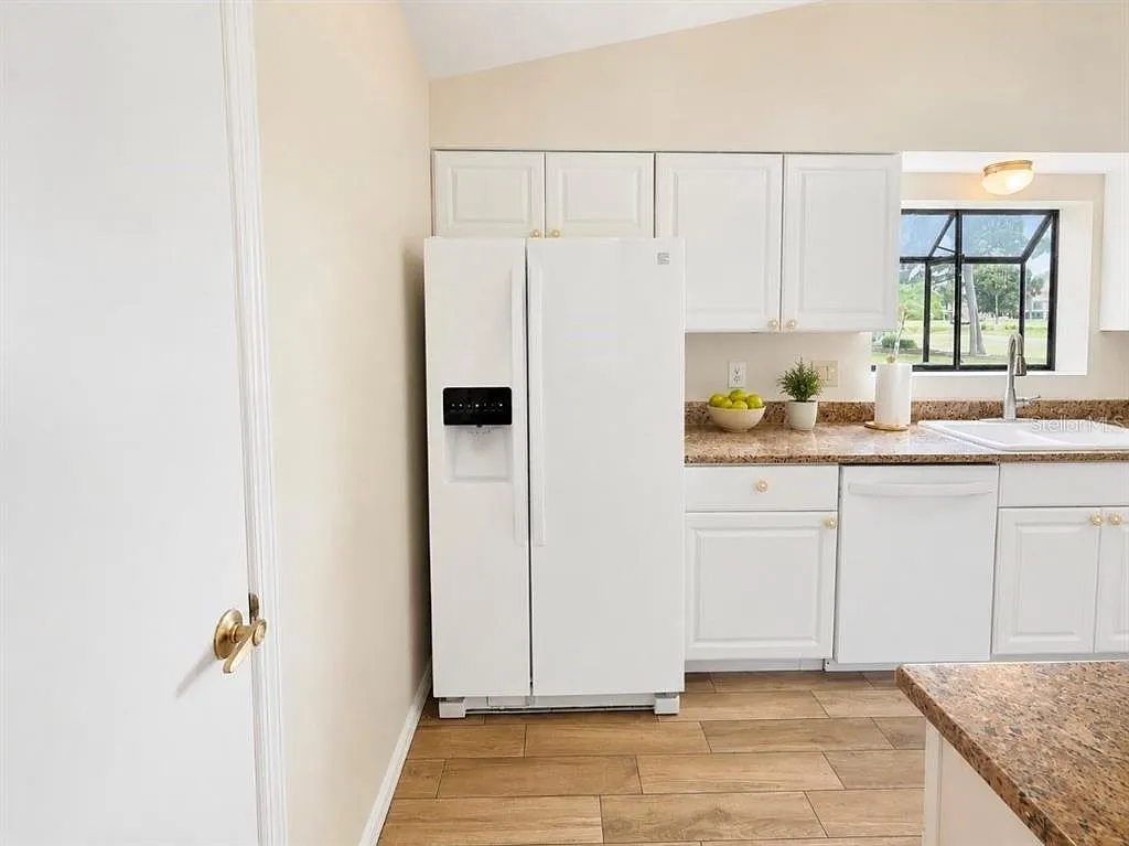 2 bed, 2.0 bath, 1250 sqft, $1,625 — Photo 4