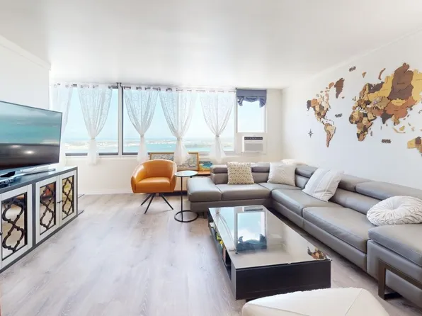 98-288 Kaonohi St APT 3902, Aiea, HI 96701