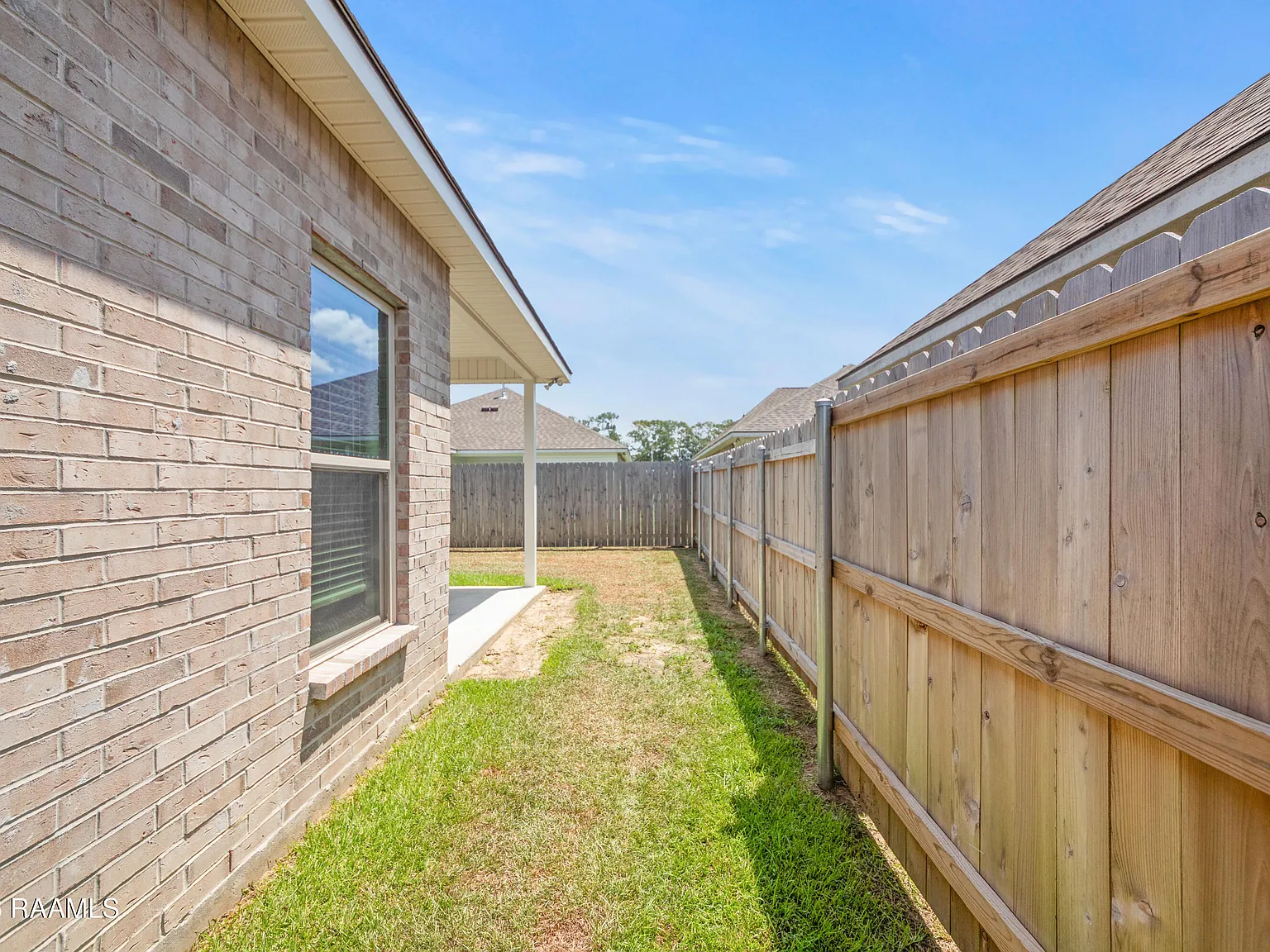 4 bed, 2.5 bath, 1738 sqft, $1,950 — Photo 4
