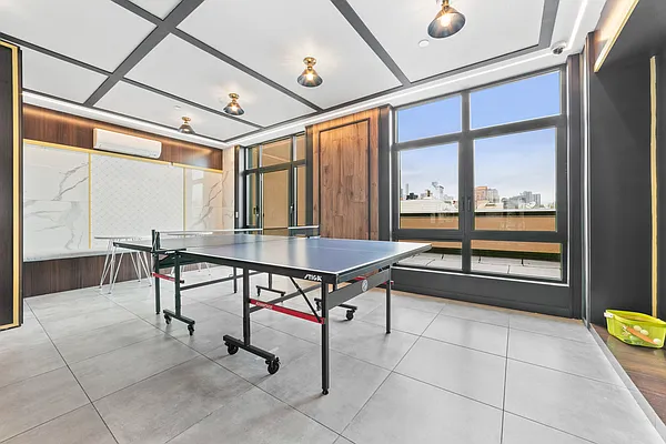 Rented by MNS | media 33