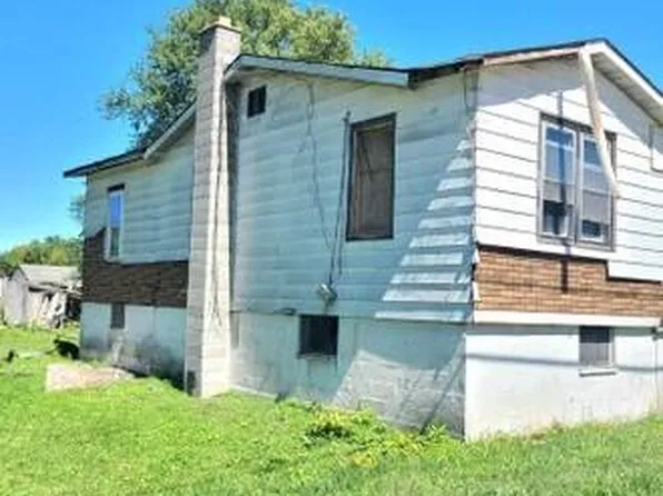 3332 W 45th Ave, Gary, IN 46408