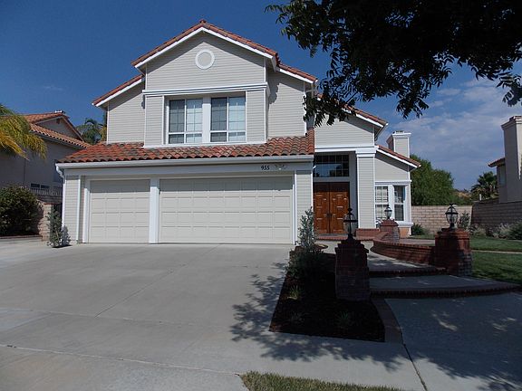Great curb appeal!