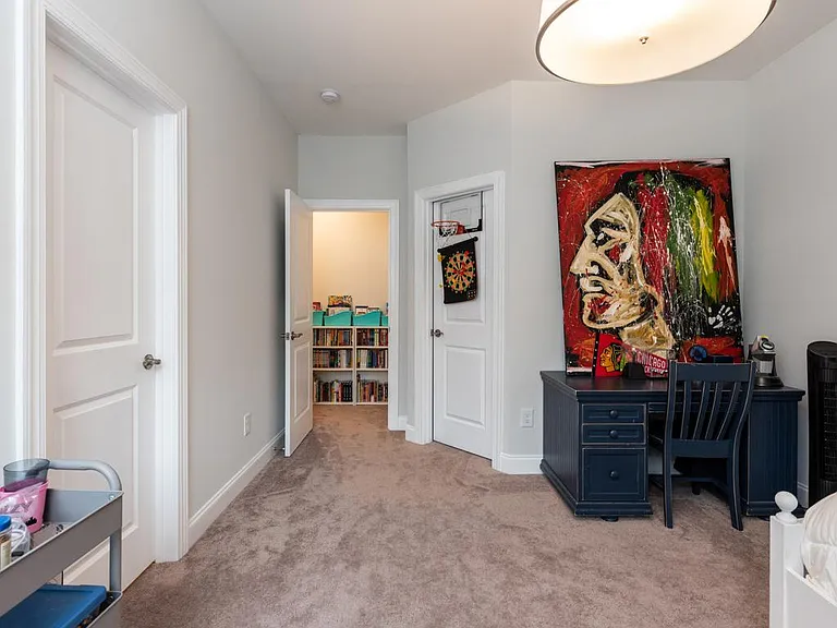 147 Heathbrook Ln — Photo 19