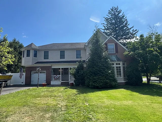 57 Eckerson Ave — Photo 1