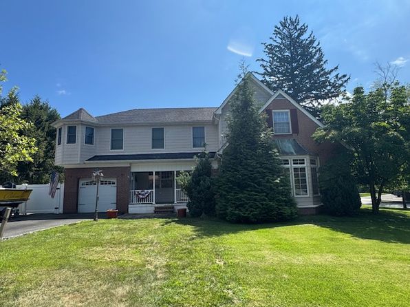 57 Eckerson Ave