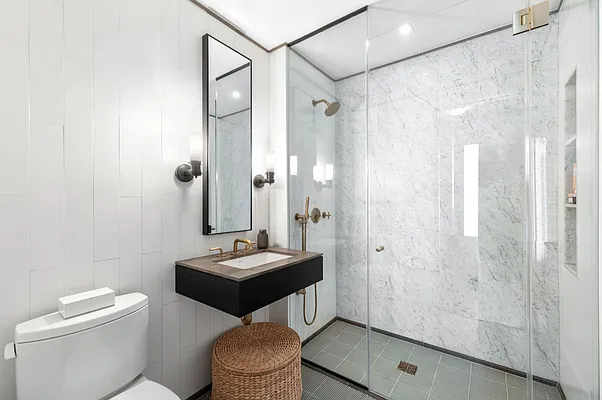 Rented by Douglas Elliman | media 15