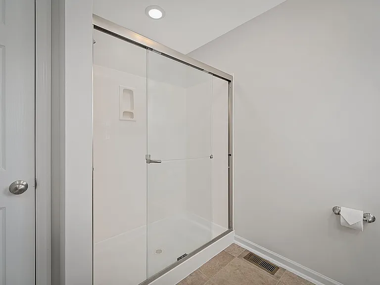 175 Shadow Pointe Dr — Photo 16