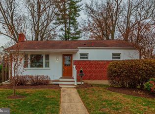 1115 Gilbert Rd, Rockville, MD 20851