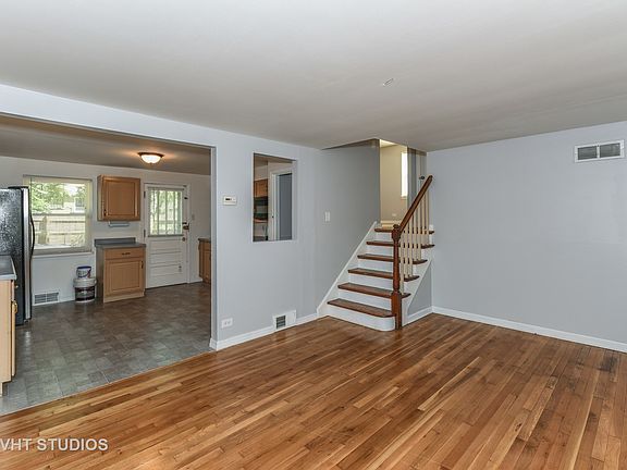 3rd image of 9637 S Brennan Ave