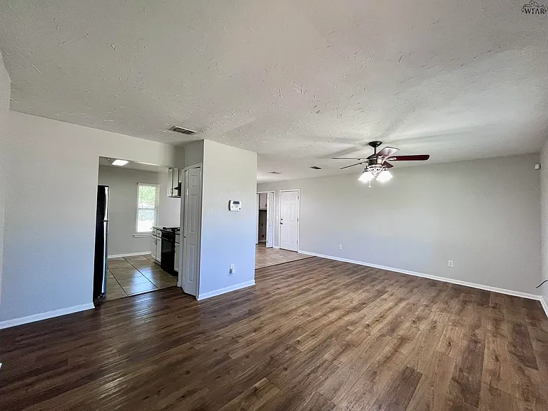 4318 Edgehill — Photo 2