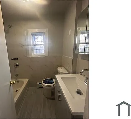 3 bed, $3,000 — Photo 3