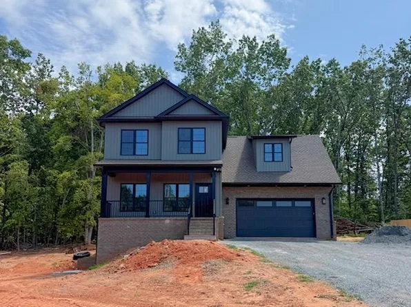 280 Acorn Dr, Appomattox, VA 24522