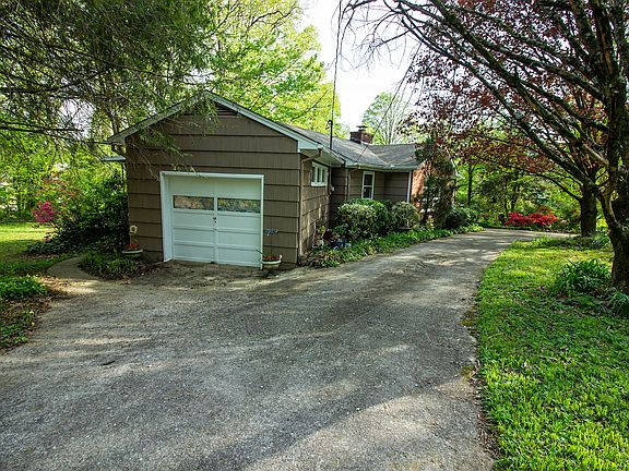 2nd image of 4600 Crosby Dr