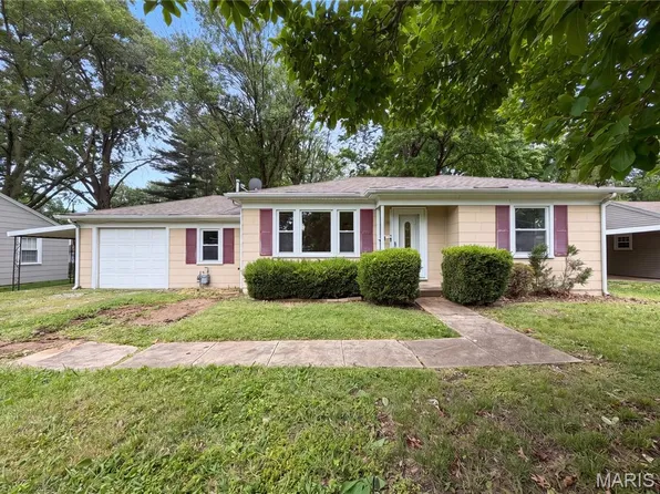 1607 N 17th St, Belleville, IL 62226