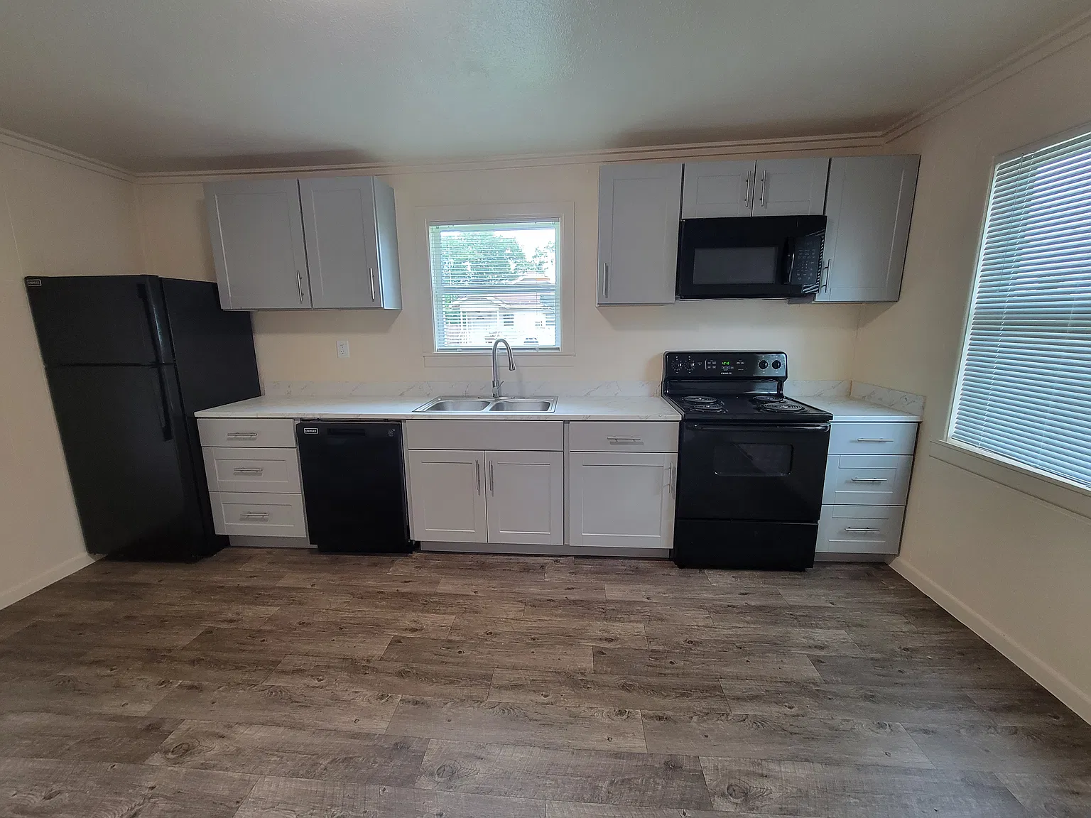 2 bed, 1110 sqft, $1,200 — Photo 1
