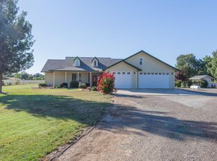 22600 Blue Jay Ln, Anderson, CA 96007