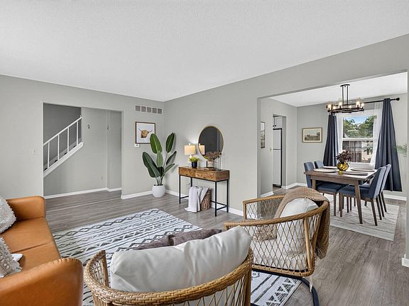 4th image of 2531 New Lexington Dr