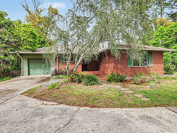 4th image of 1308 Betton Rd