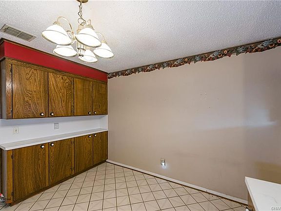 4th image of 4800 Sheryl St