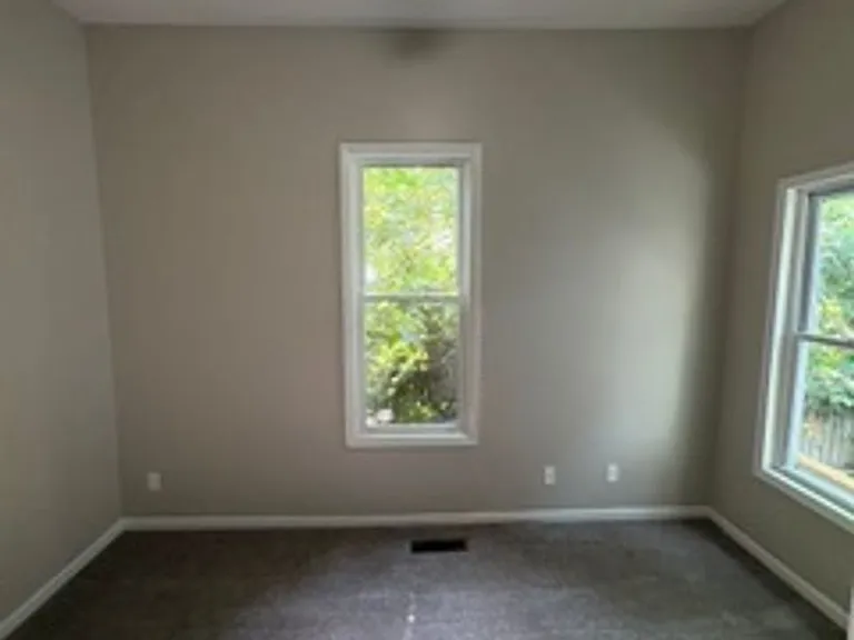 510 W Columbia Ter — Photo 12