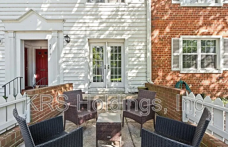 2515 S Walter Reed Dr #C — Photo 14