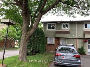 82 Barrow Cres #51, Ottawa, ON K2L 2K1