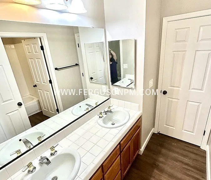 5630 Darby Rd — Photo 9