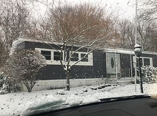 10 Swan Lake Trl, Killingworth, CT 06419