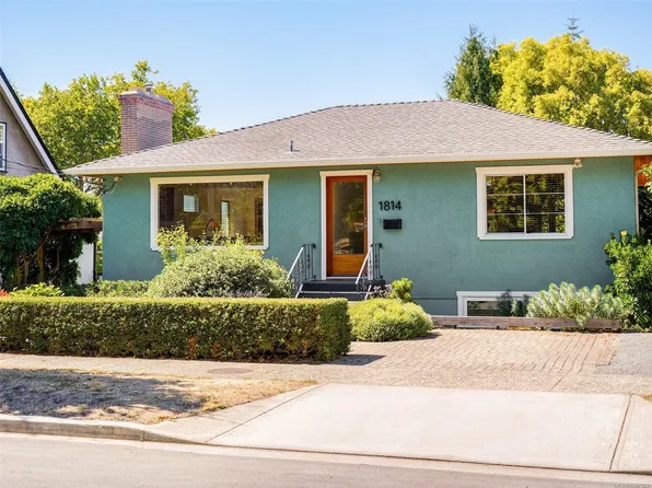 1814 Belmont Ave, Victoria, BC V8R 3Z2