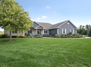 9717 Pigeon Lake Rd, Valders, WI 54245