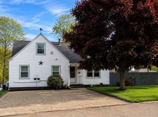 375 E Huston St, Barberton, OH 44203